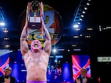 Villano III Jr. levantando la Copa Jr. 2026.