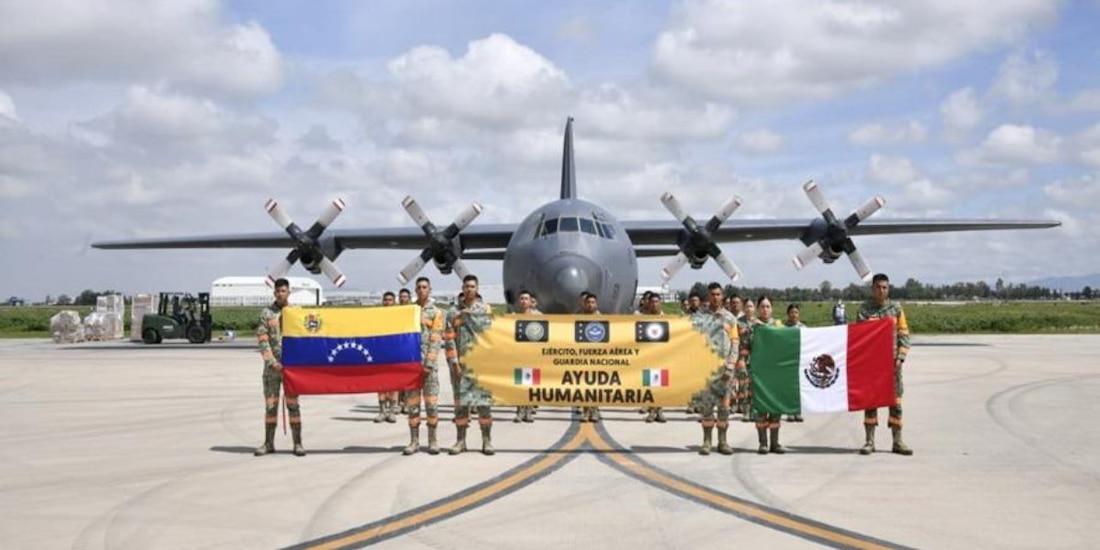 Elementos de la Secretaría de la Defensa Nacional coordinaron el pesaje y embalaje de los suministros destinados a la población civil sudamericana.