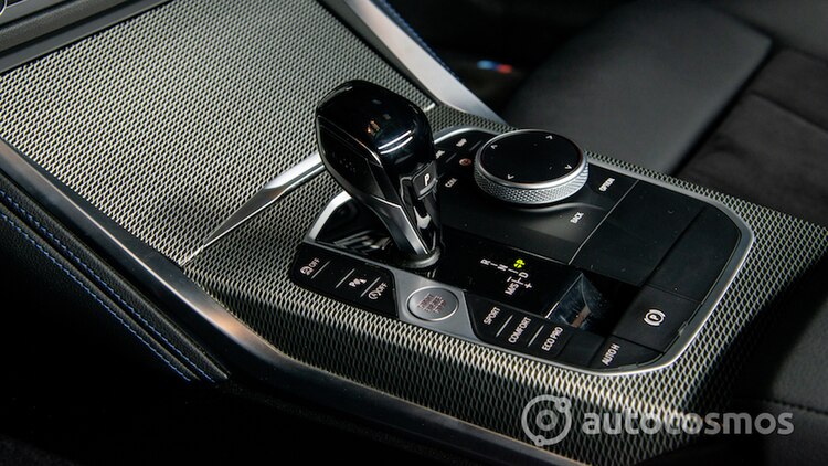 La caja de cambios es automática.