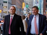 Ebrard encabeza comitiva a Canadá