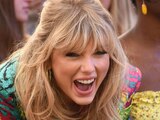 The Eras Tour de Taylor Swift: ¿es cierto que si cantas 'Mijijí' mejoran tu combo en el cine?