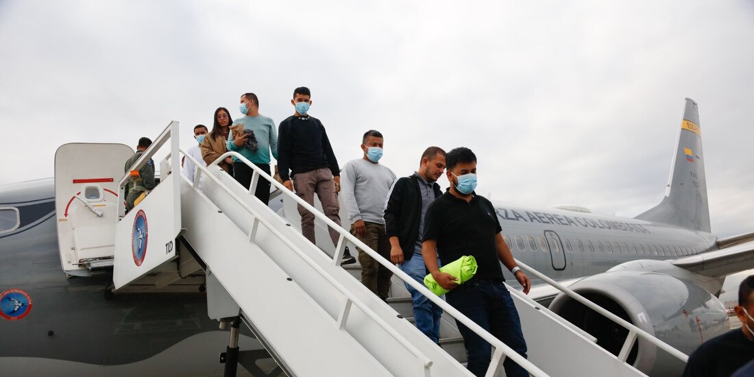 Migrantes que regresan de EU a Colombia.