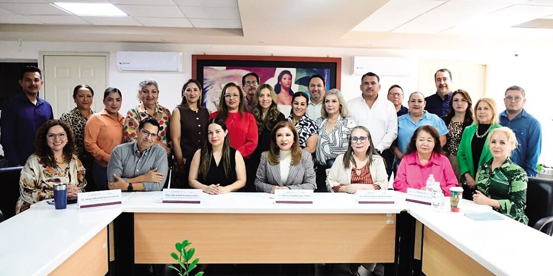 Funcionarios de la SEPyC y la Fundación Coppel, ayer.