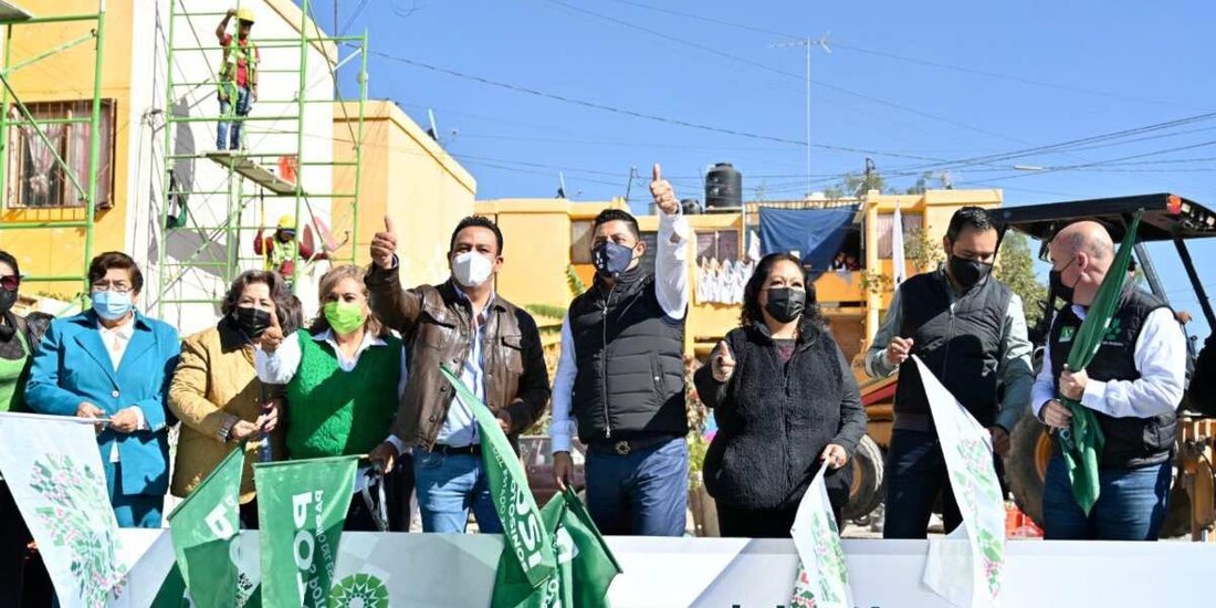 Ricardo Gallardo arranca modelo de mejora integral a multifamiliares.