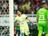 Henry Martín tras anotar el cuarto gol del América ante Chivas en la Jornada 12 del Clausura 2023 de la Liga MX.