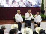 Tamaulipas tiende barrera de contención al gusano barrenador .