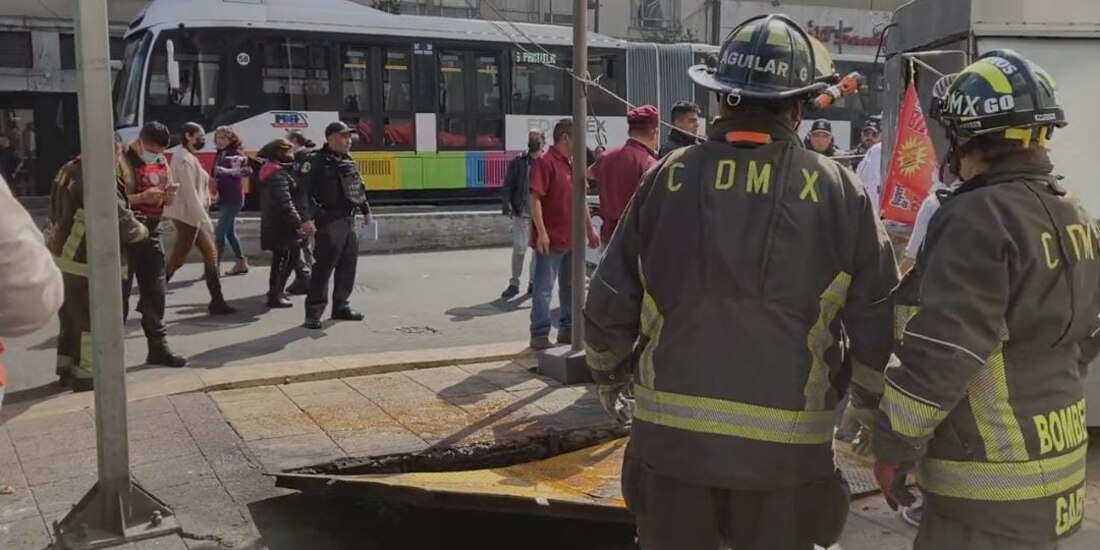 Reportan explosión de un transformador en Balderas.