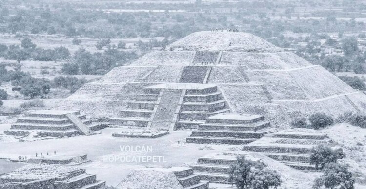 Se registra caída de granizo en Teotihuacán