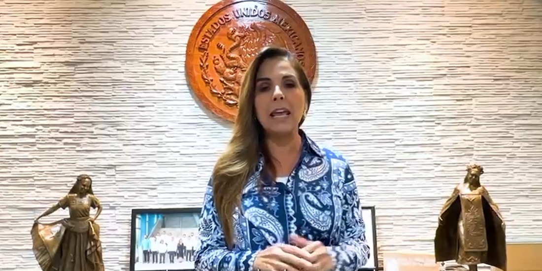 La gobernadora Mara Lezama anuncia la eliminación del cobro a turistas que ingresen con más de una computadora o tableta en Cancún.