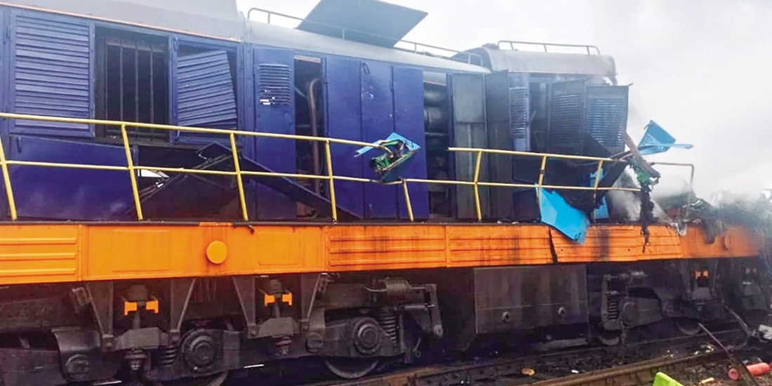 Una locomotora dañada en un ataque con drones rusos cerca de la frontera de Ucrania con Polonia, ayer.