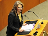 Blanca Lilia Ibarra Cadena, comisionada del INAI, durante su informe de labores ante el Senado de la República