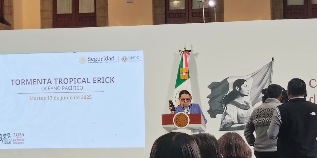 En la Mañanera del Pueblo anunciaron que Erick impactará como Huracán Categoría Dos.