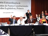 REUNIÓN de las comisiones unidas dictaminadoras, ayer en el Senado de la República