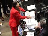 El reclamo directo en el Pleno del Senado de la República se dirigió al legislador por el estado de Sinaloa, Enrique Inzunza Cázarez.