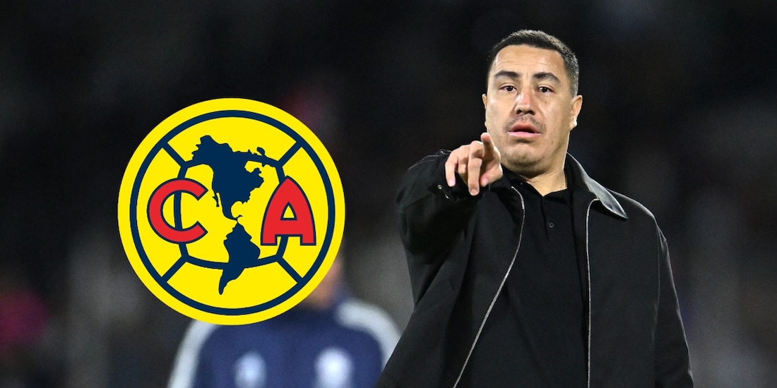 Efraín Juárez en el partido entre Pumas y América en la Liga MX