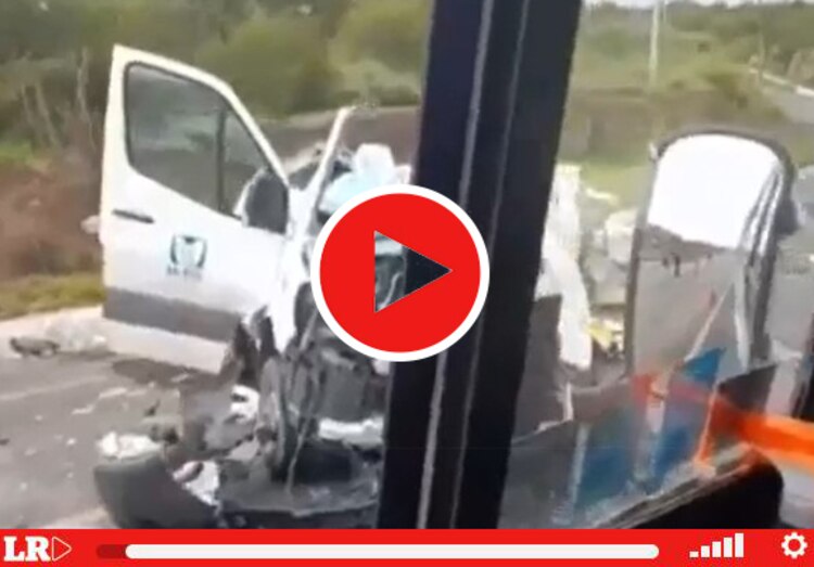 Choque entre ambulancia y camión en SLP.