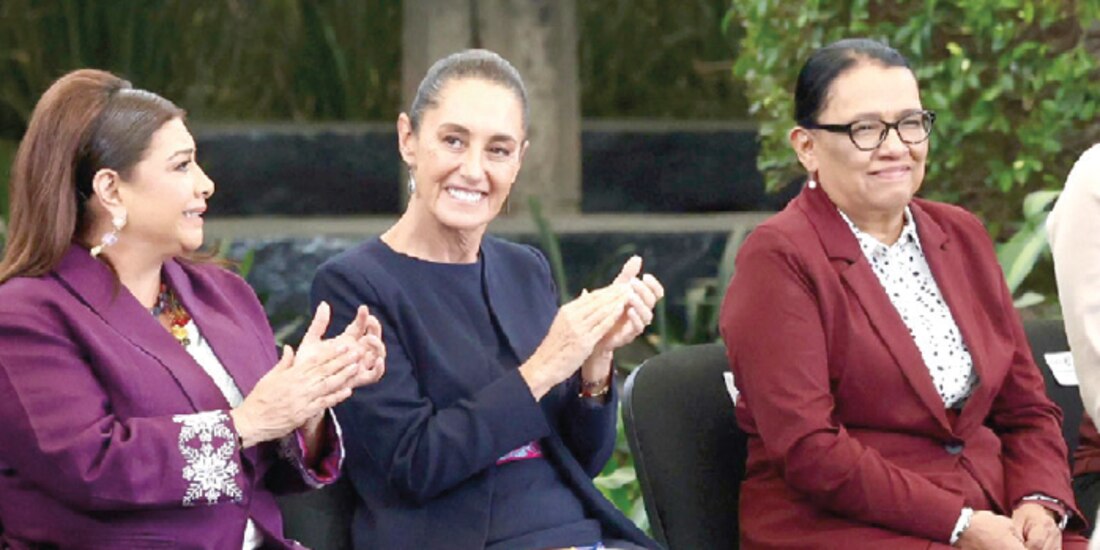 La presidenta, junto a Clara Brugada y Rosa Icela Rodríguez, ayer.