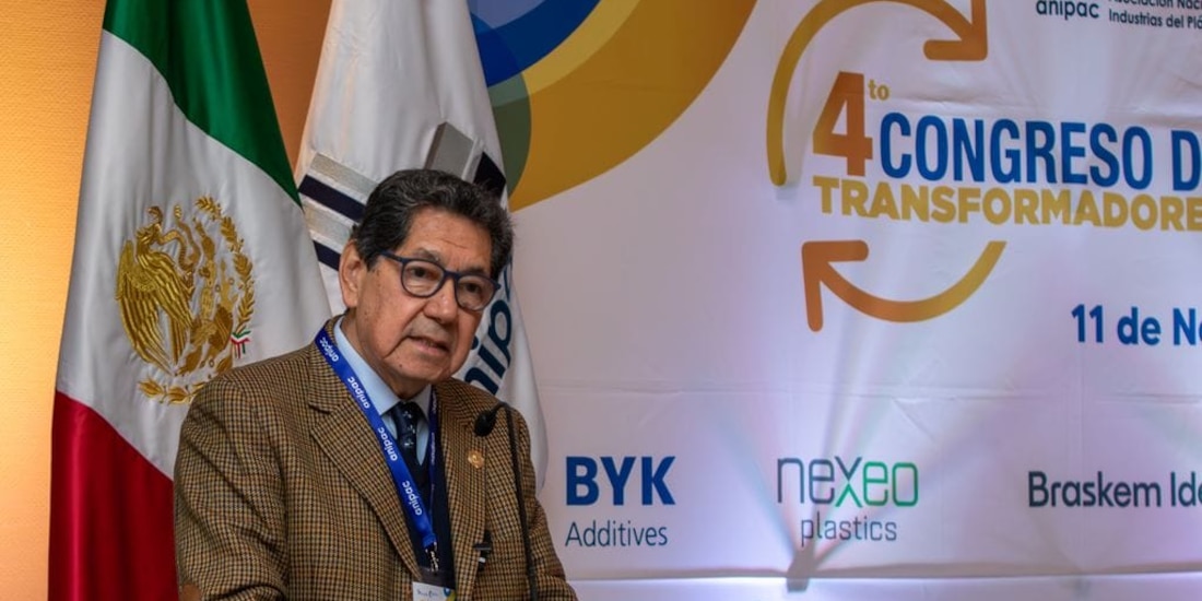 Cuarto Congreso de Transformadores, la Asociación Nacional de Industrias del Plástico.