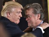Steve Bannon y el expresidente Donal Trump.