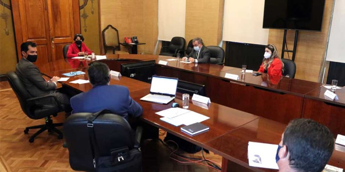 SEP y padres de familia acuerdan trabajo conjunto para el regreso a clases