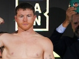 Canelo Álvarez en el pesaje en Arabia Saudita.