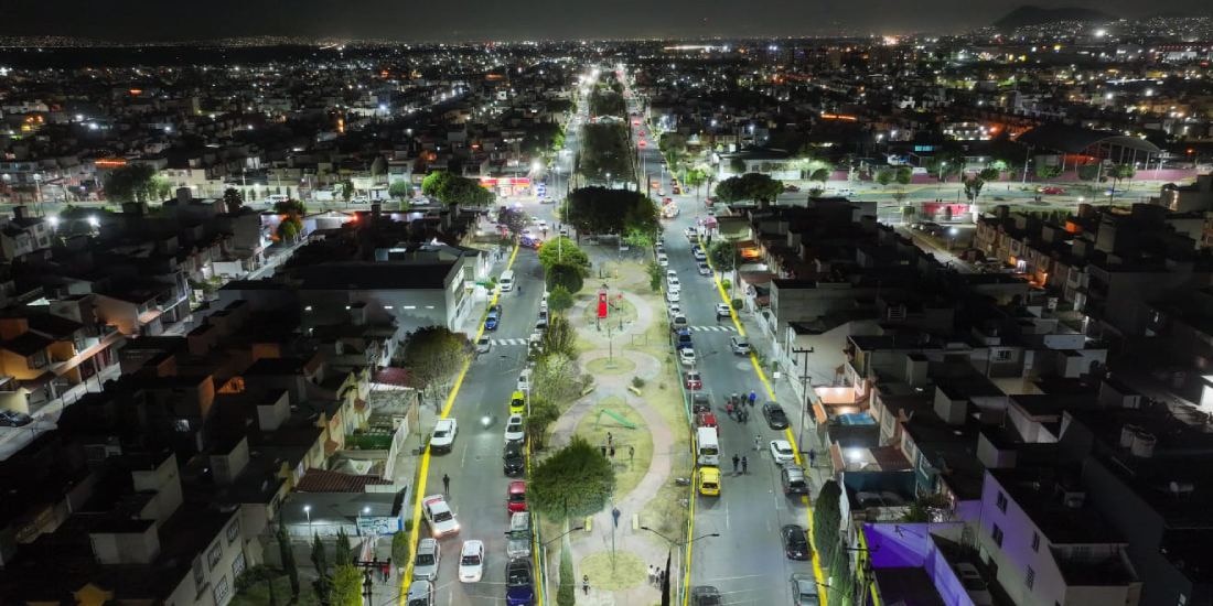 Suman 100 mil luminarias instaladas en vialidades, colonias y Senderos Seguros de Ecatepec.