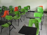Escuela pública en imagen de referencia