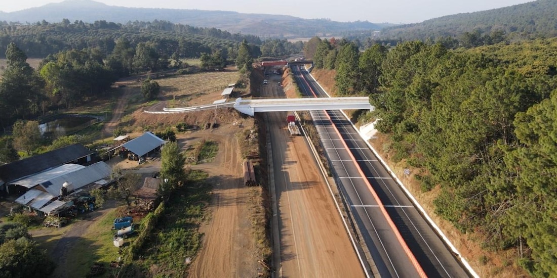 Obra a cargo de la Secretaría de Infraestructura, Comunicaciones y Transportes.
