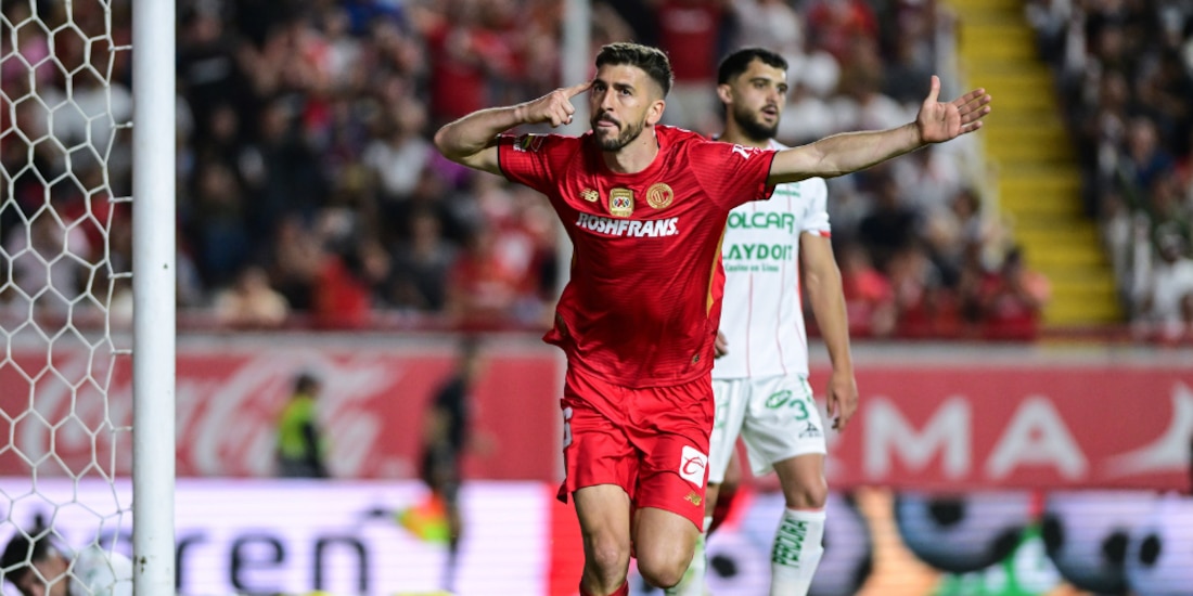 Paulinjo le da la victoria el Toluca con un doblete.