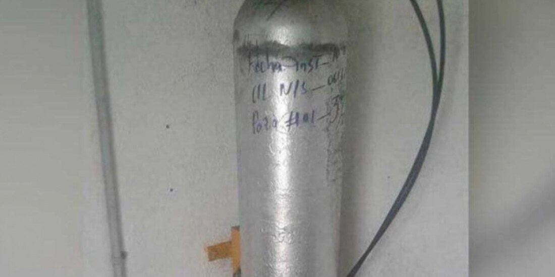 Las autoridades estatales señalaron que el cilindro es de color amarillo cenizo y y el gas cloro es considerado venenoso para el ser humano.