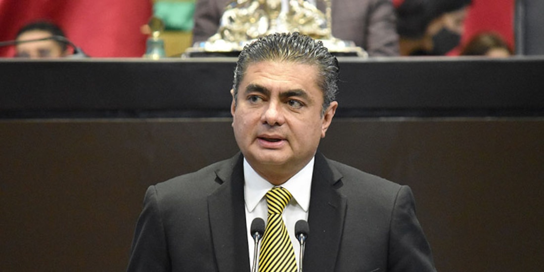 Luis Espinoza Cházaro, coordinador del PRD en la Cámara de Diputados