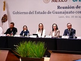 Autoridades federales y estatales reunidas.