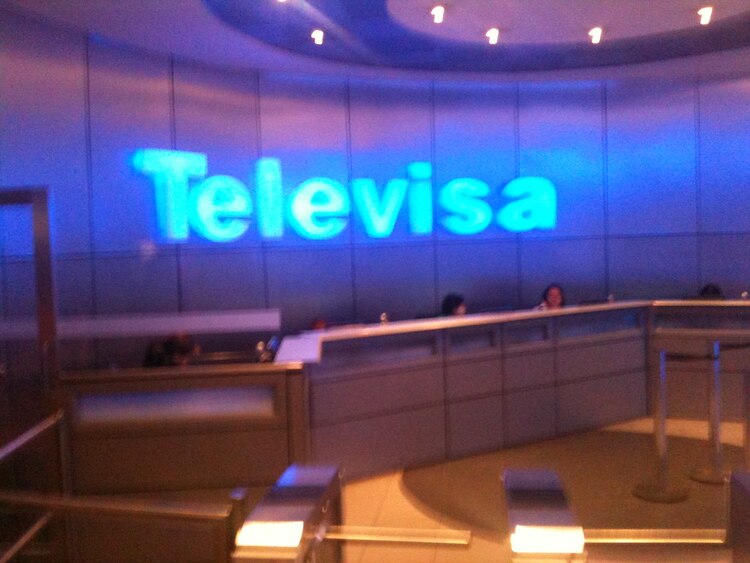 Un día como hoy, el canal XEW 2, parte de Televisa, inició operaciones.