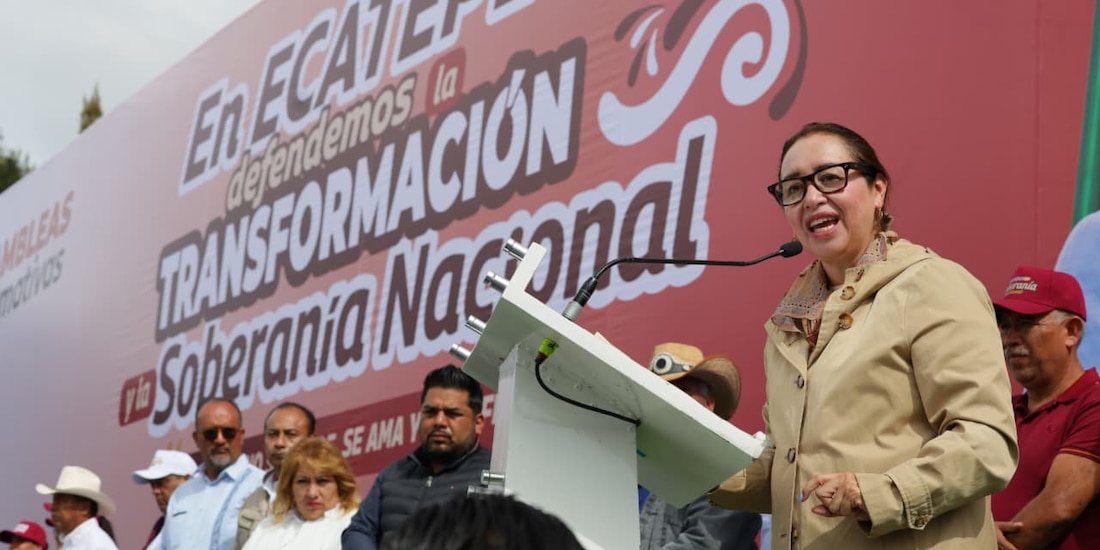 La alcaldesa Azucena Cisneros Coss durante la Asamblea en Defensa de la Soberanía.