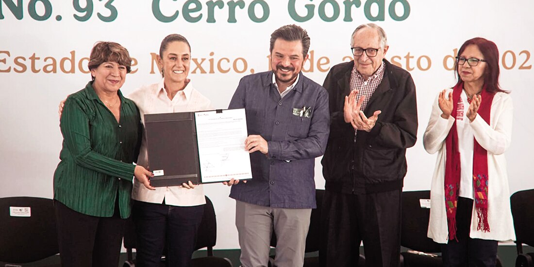 Delfina Gómez, gobernadora del Edomex; la Presidenta Claudia Sheinbaum, Zoé Robledo, director del IMSS; David Kershenobich, secretario de Salud, y Leticia Ramírez Amaya, coordinadora general de Asuntos Intergubernamentales, ayer.