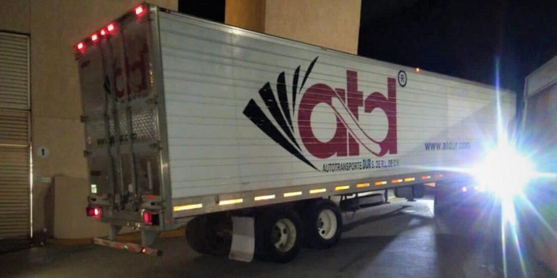 El tráiler refrigerado enviado a Ciudad Juárez.