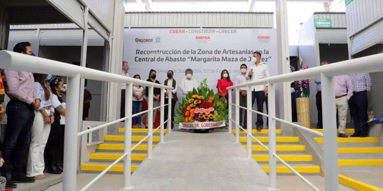 Así entregaron las obras de reconstrucción de la zona de artesanías en la Central de Abasto “Margarita Maza de Juárez”