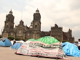 Plantón de la CNTE en el Zócalo.