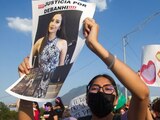 Grupos feministas protestaron tras confirmarse la muerte de Debanhí Escobar a 13 días de su desaparición en el municipio de Escobedo, Nuevo León.
