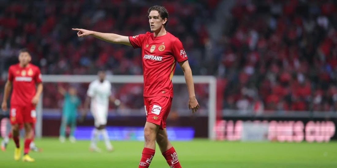 Marcel Ruiz en un juego con Toluca en la Liga MX