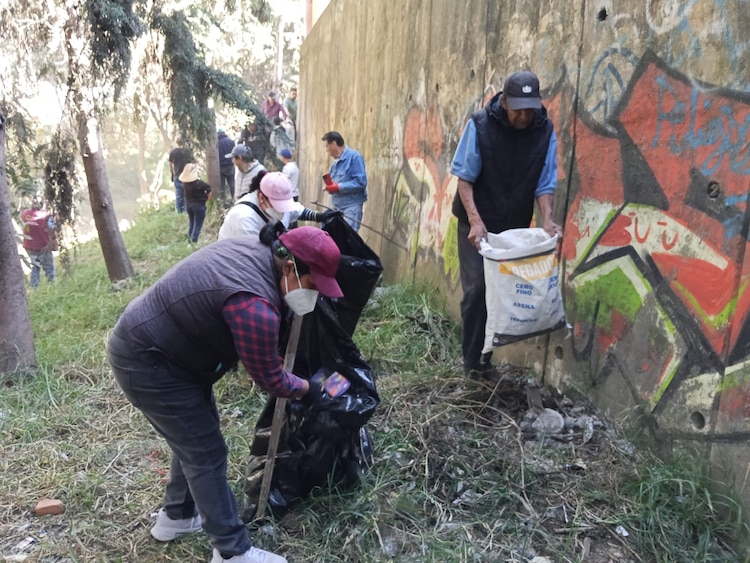 Jornada de Limpieza de la Barranca Anzaldo, en La Magdalena Contreras.