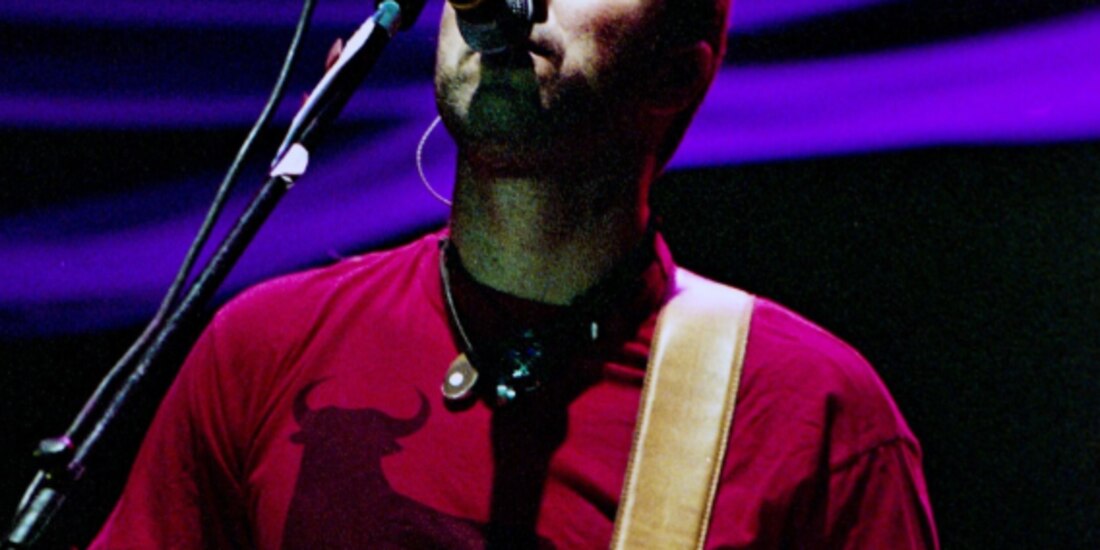 Pau Donés, en 2002, en un concierto en el Zócalo.