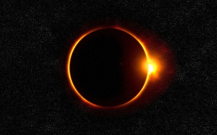 Eclipse anillo de fuego