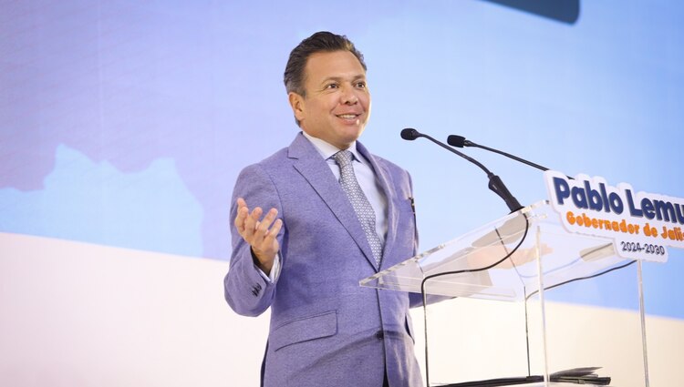 Este equipo trabajará en garantizar el acceso, conservación y saneamiento de los recursos hídricos, señaló el gobernador electo de Jalisco.