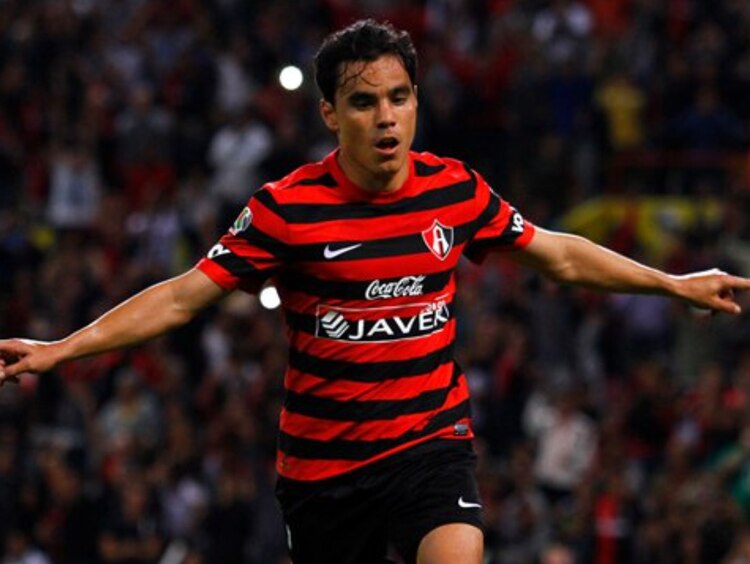 El jugador Omar Bravo, en su paso por el Atlas.