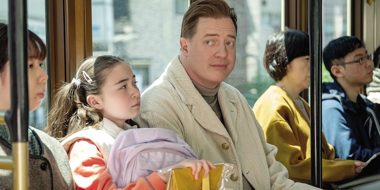 Brendan Fraser y Shannon Mahina Gorman en una escena de la cinta.