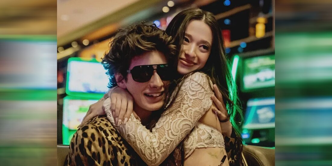 Frame de la película "Anora" de Sean Baker