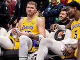 Luka Doncic se pelea en pleno partido con un aficionado.