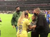 Katty Martínez accedió a que una aficionada la abrazara luego de la final de ida de la Liga MX Femenil entre América y Tigres.