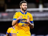 André-Pierre Gignac celebra un gol en un partido de Club Tigres.